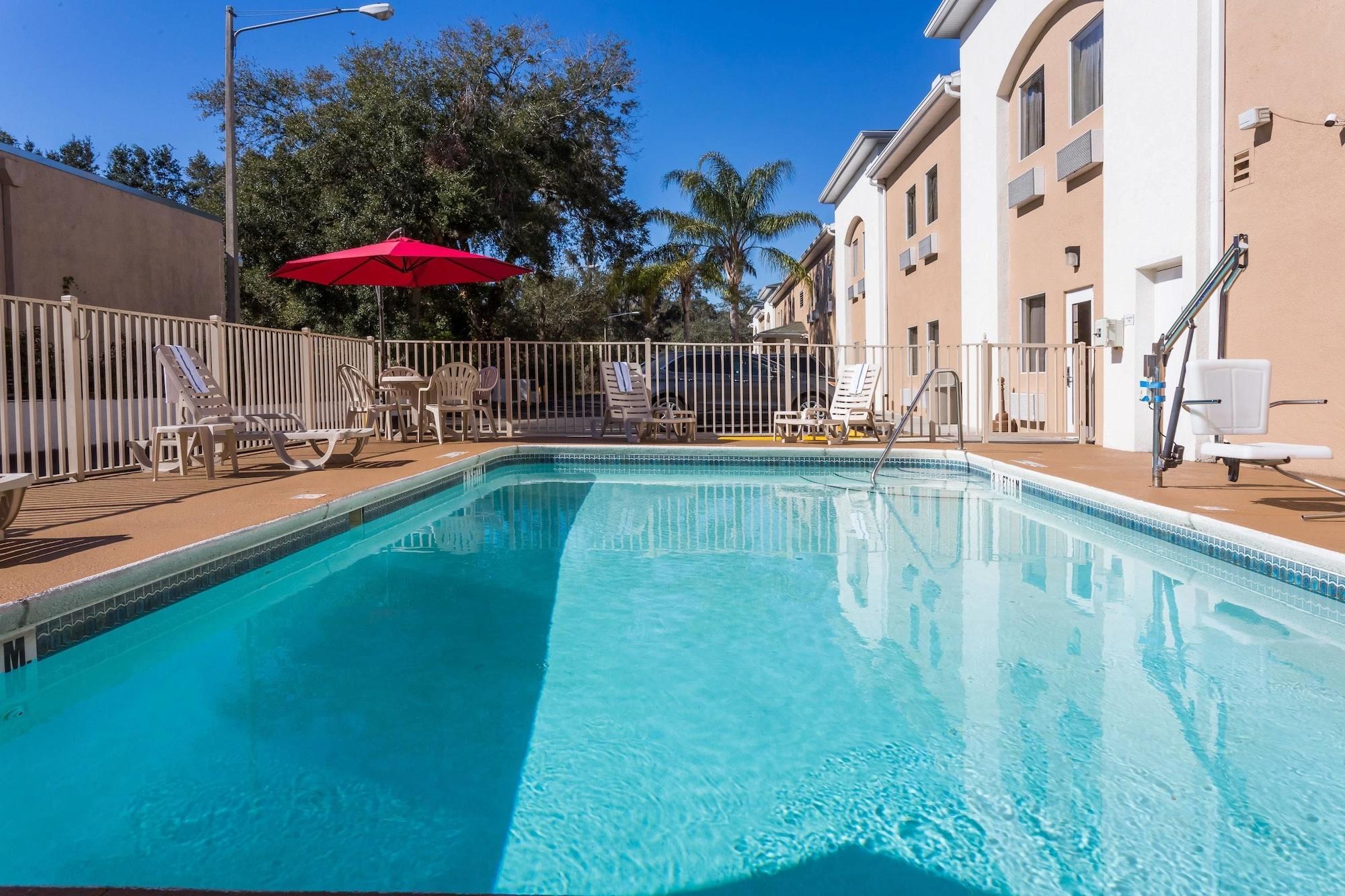 Quality Inn Zephyrhills-Dade City Zewnętrze zdjęcie