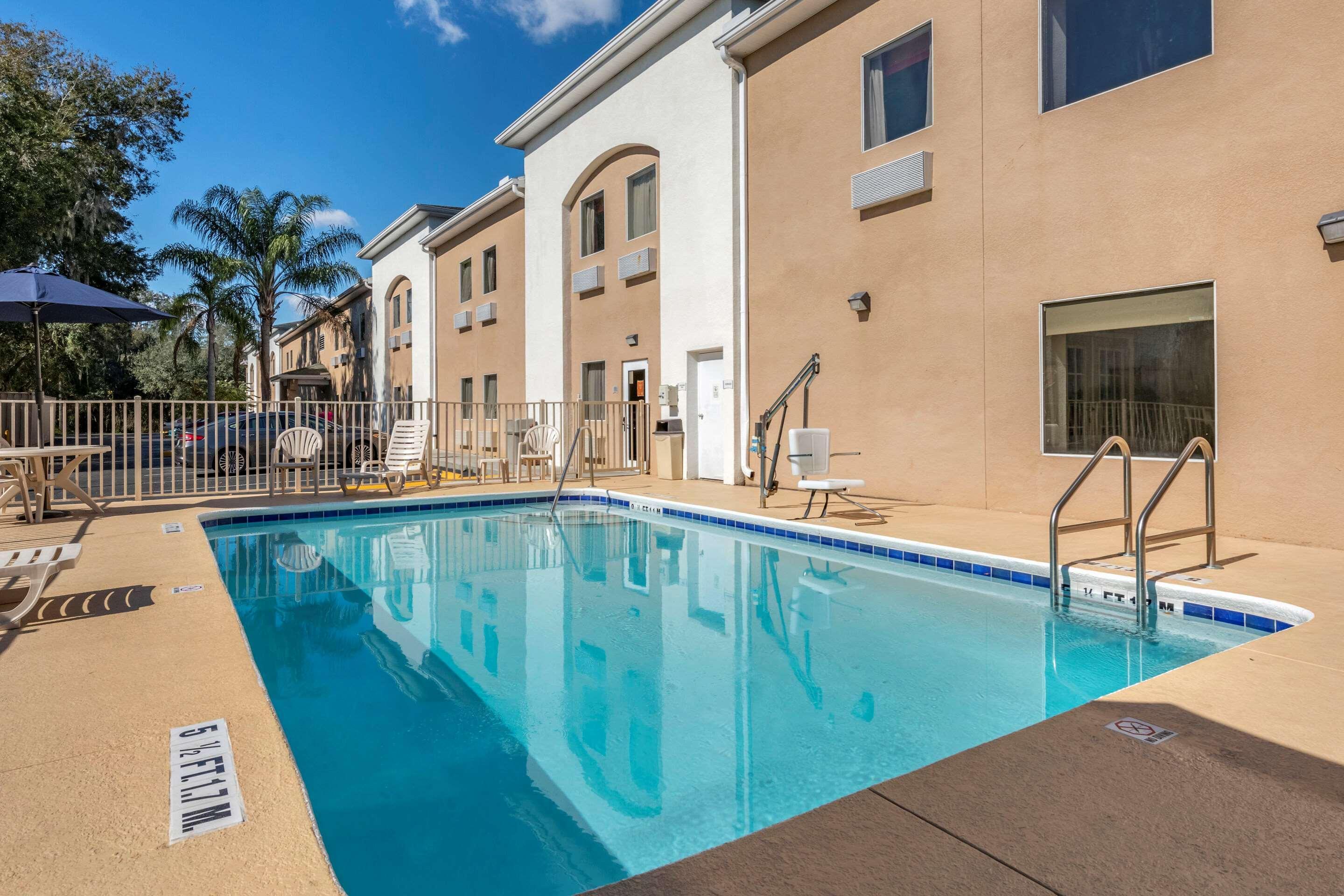 Quality Inn Zephyrhills-Dade City Zewnętrze zdjęcie